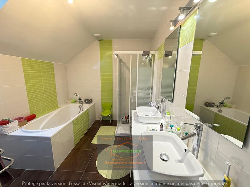 Maison - 166 m² - 7 pièces