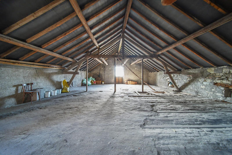 Maison - 280 m² - 4 pièces