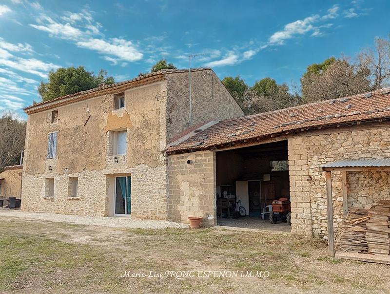 Mas - 266 m² - 8 pièces