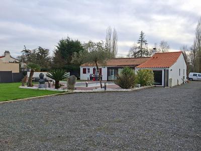 Maison - 111 m² - 6 pièces