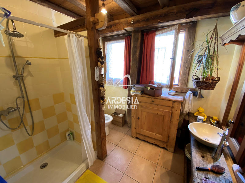 Maison - 250 m² - 8 pièces