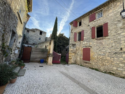 Maison de village - 255 m² - 6 pièces