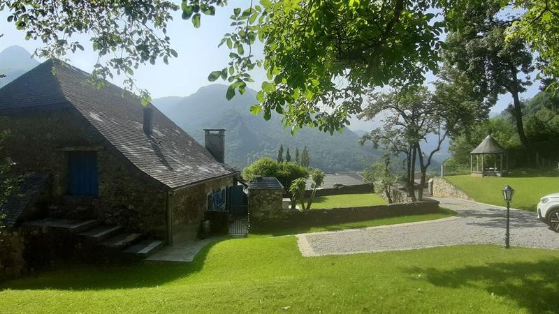 Maison - 200 m² - 9 pièces