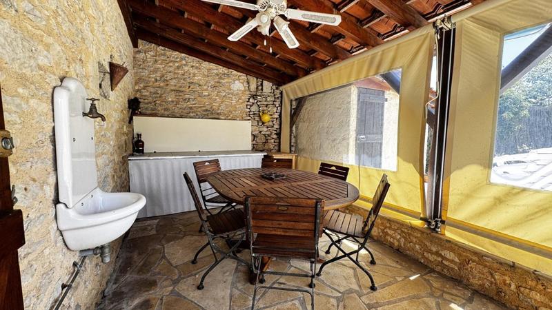 Maison - 160 m² - 5 pièces