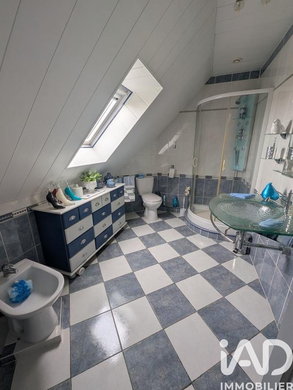 Maison - 169 m² - 7 pièces