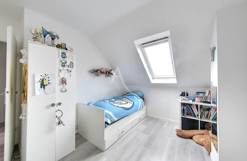 Maison - 103 m² - 5 pièces