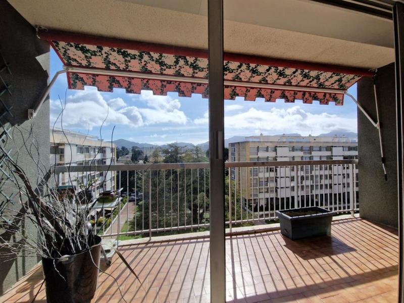 Appartement - 96 m² - 4 pièces