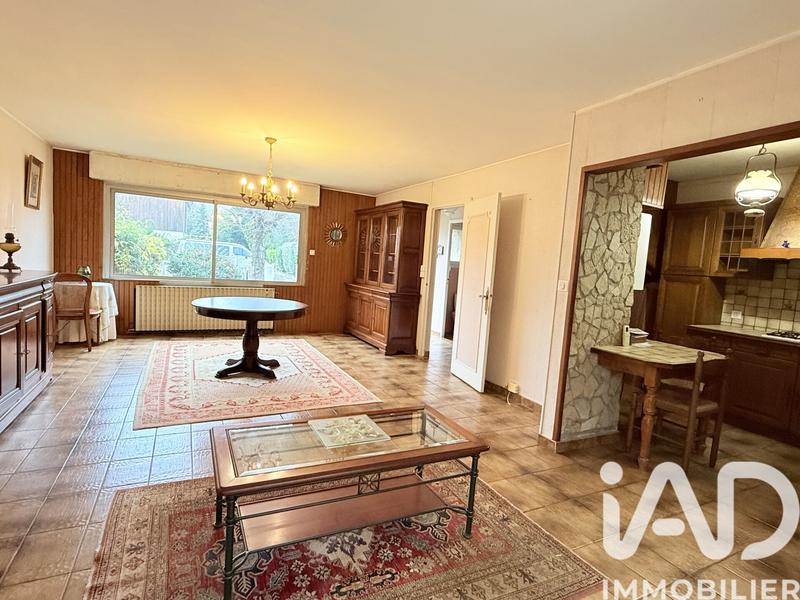 Maison - 90 m² - 5 pièces