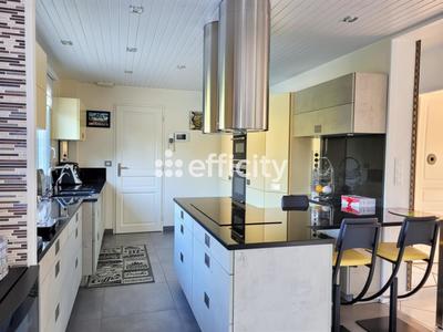 Maison - 135 m² - 6 pièces