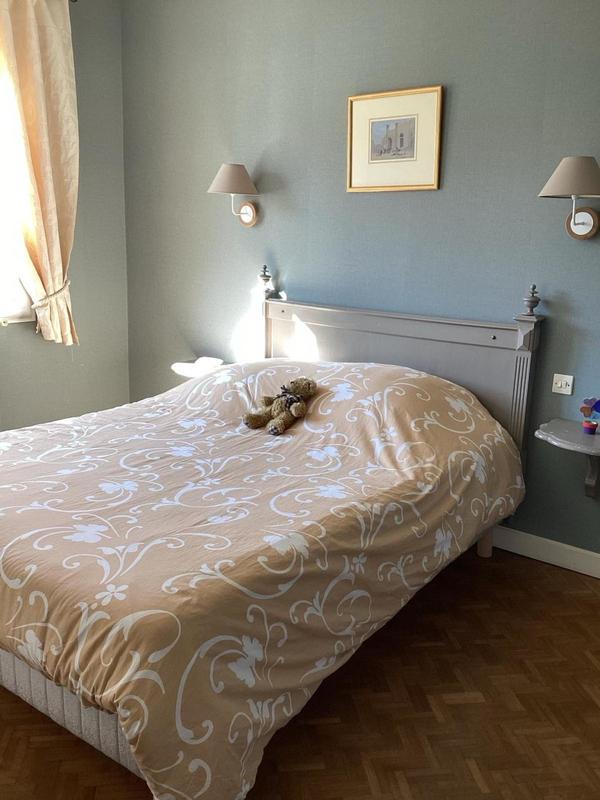 Villa - 180 m² - 10 pièces