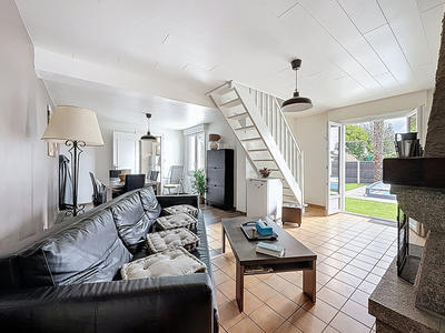 Maison - 86 m² - 6 pièces