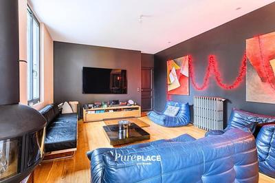 Maison - 350 m² - 10 pièces