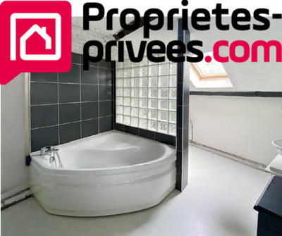 Maison - 230 m² - 8 pièces