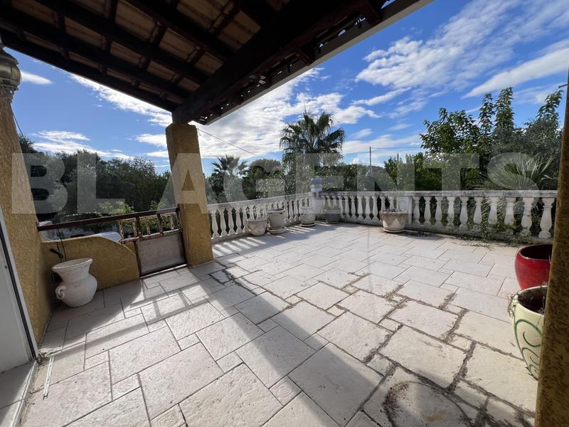 Maison - 200 m² - 5 pièces