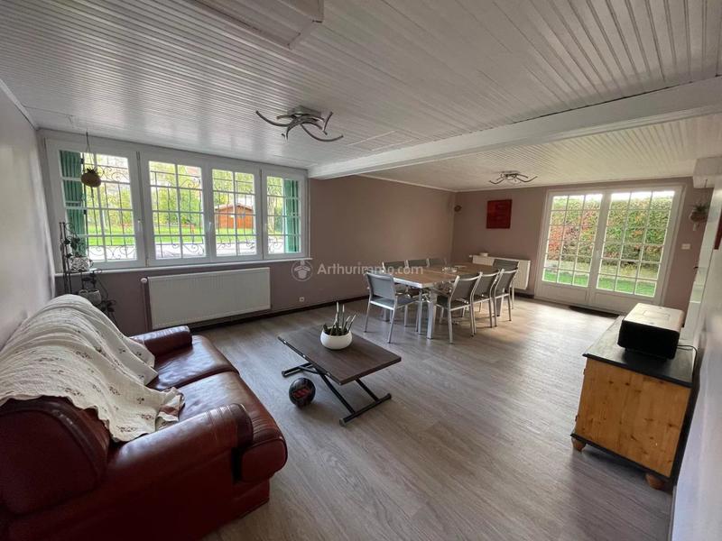 Maison - 268 m² - 9 pièces