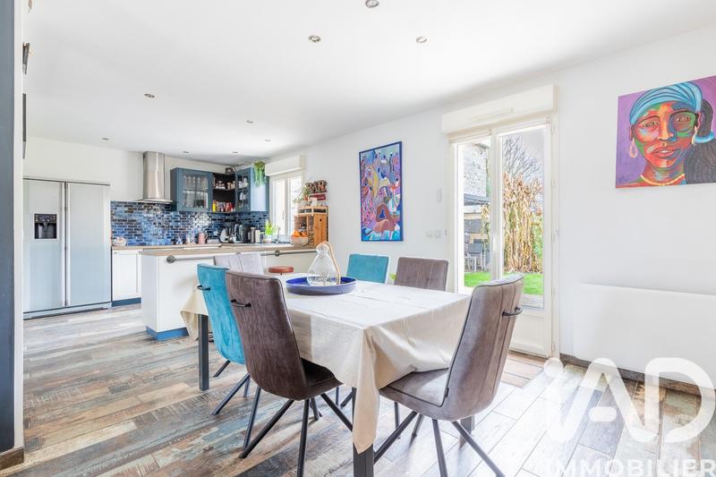 Maison - 92 m² - 6 pièces