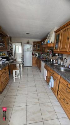 Maison - 228 m² - 7 pièces