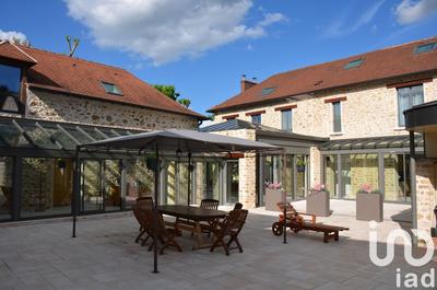 Maison - 785 m² - 20 pièces