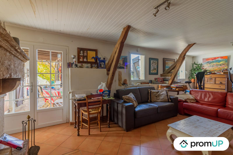 Maison - 260 m² - 6 pièces