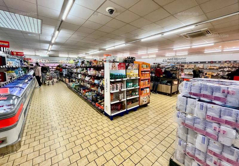 Local d'activité / Entrepôt - 1 150 m²