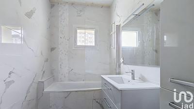 Appartement - 103 m² - 5 pièces