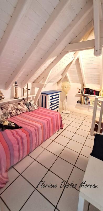 Propriété - 175 m² - 9 pièces