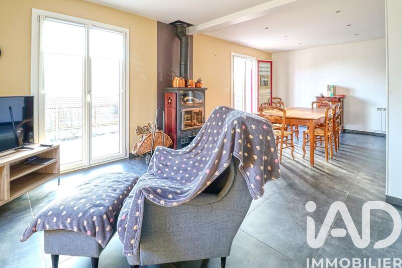 Maison - 123 m² - 8 pièces