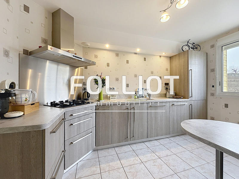 Maison - 120 m² - 6 pièces