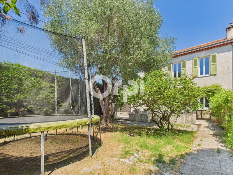 Maison - 112 m² - 5 pièces