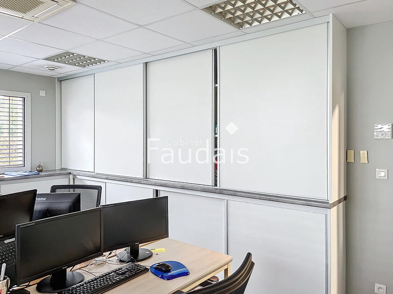 Bureau - 570 m²