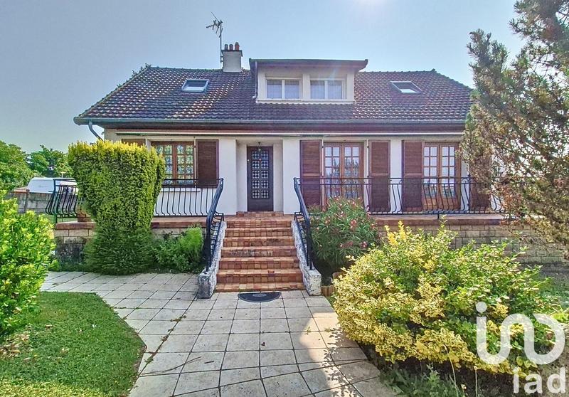 Maison - 162 m² - 7 pièces