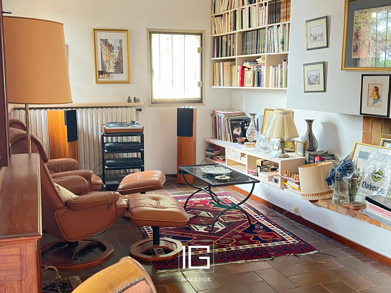 Propriété - 170 m² - 6 pièces