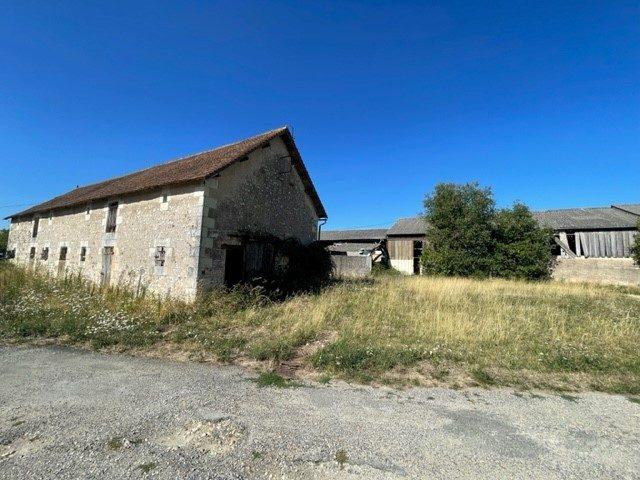 Ferme - 1 800 m² - 4 pièces