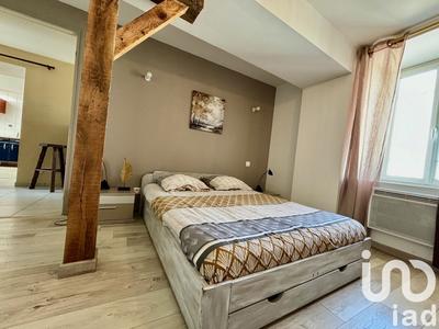 Maison - 180 m² - 8 pièces