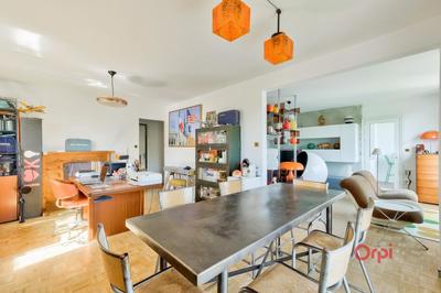 Appartement - 93 m² - 4 pièces