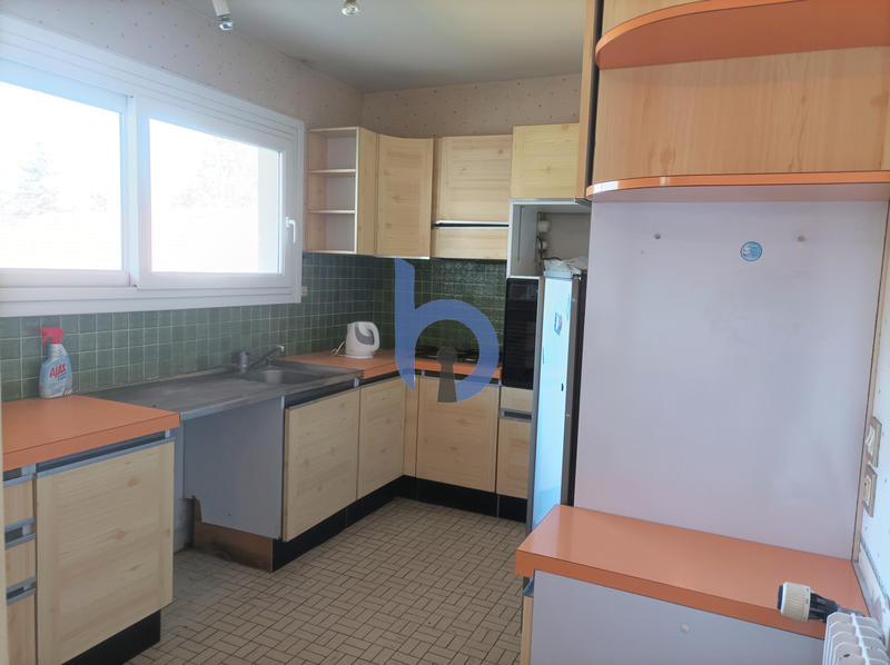 Maison - 187 m² - 8 pièces