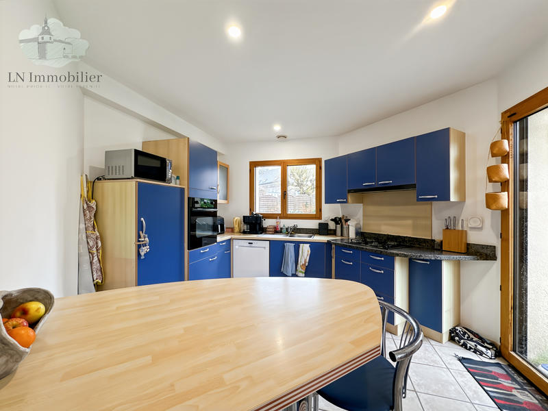 Maison - 143 m² - 7 pièces