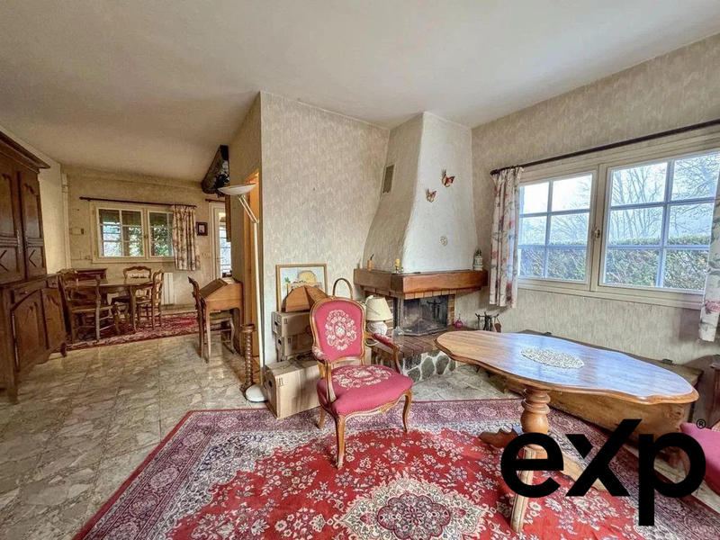 Maison - 198 m² - 8 pièces