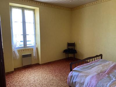 Maison traditionnelle - 352 m² - 23 pièces