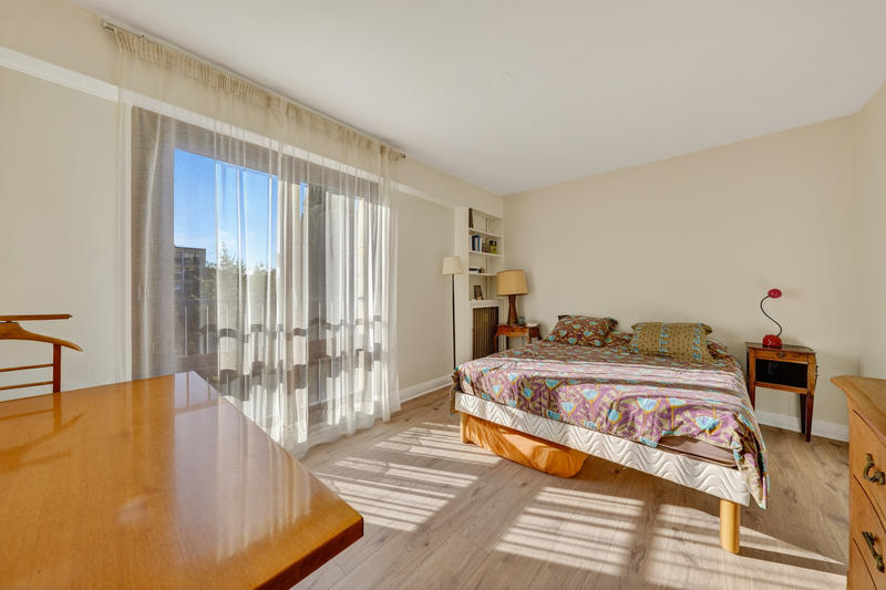 Appartement - 126 m² - 6 pièces