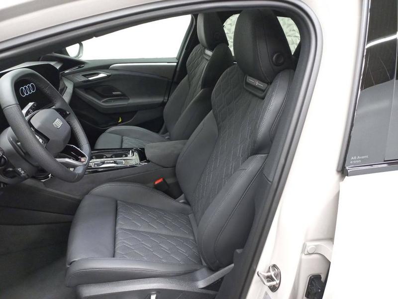 Audi e-tron A6 Avant Performance 367 ch 100 kWh s line