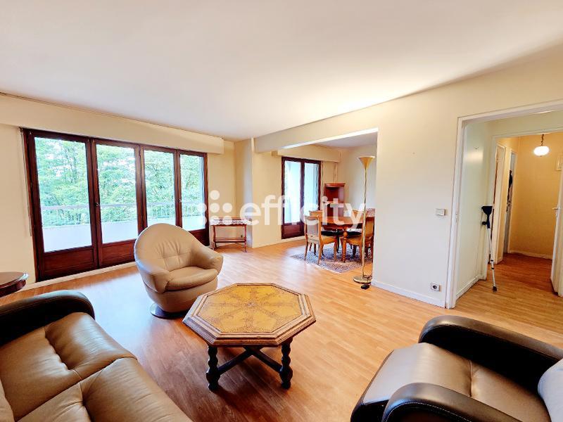 Appartement - 83 m² - 4 pièces