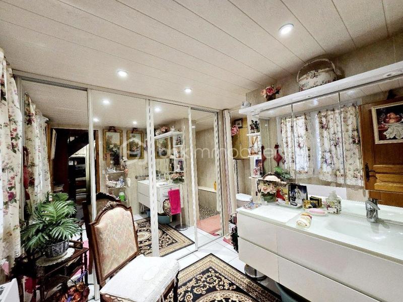 Maison - 120 m² - 3 pièces