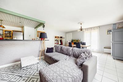 Maison - 93 m² - 5 pièces