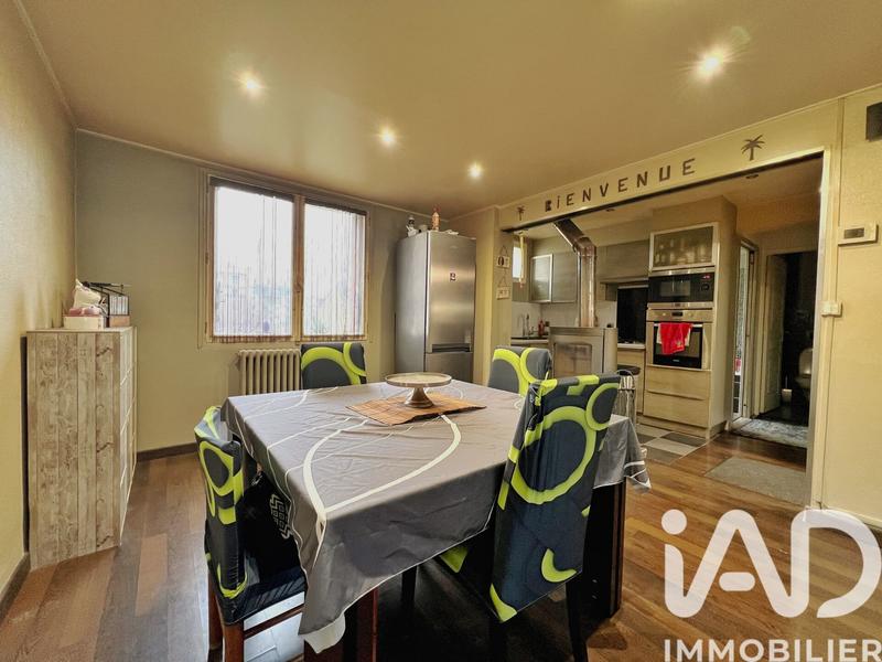 Maison - 80 m² - 5 pièces