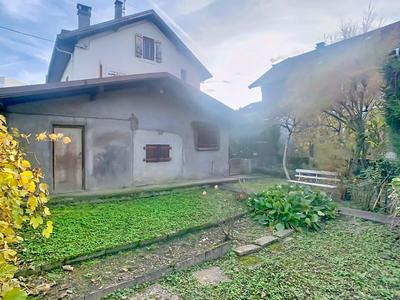 Maison - 147 m² - 6 pièces