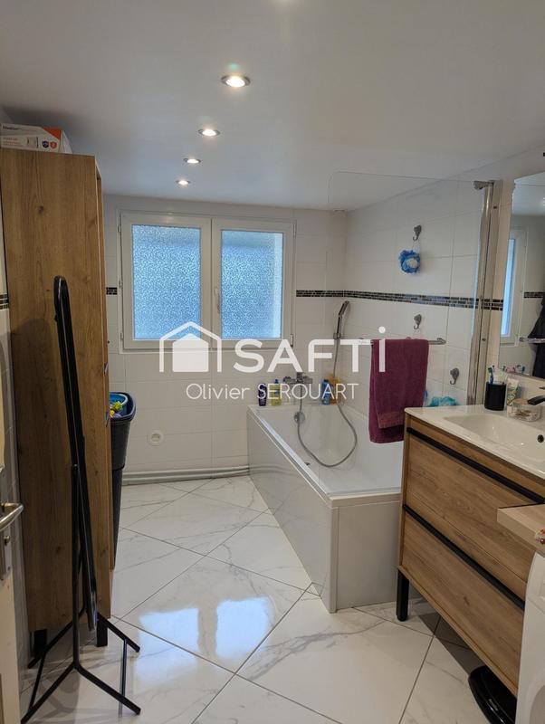 Maison - 135 m² - 6 pièces