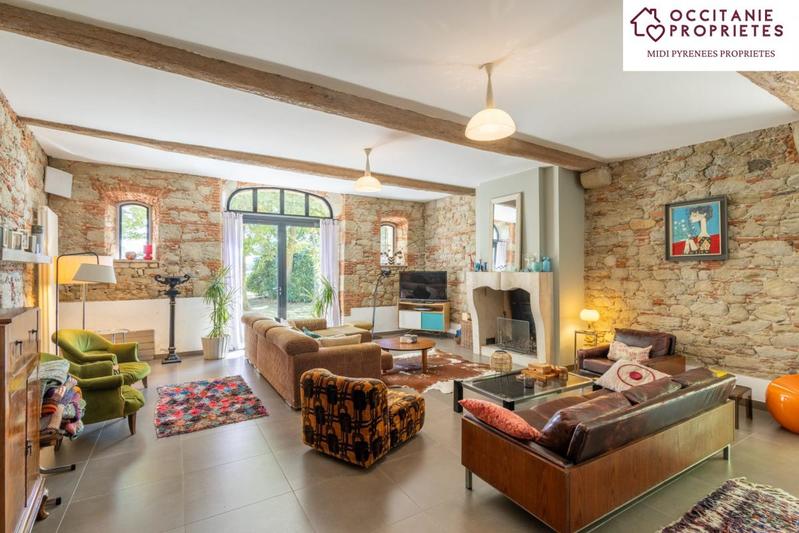 Maison de maîtres - 900 m² - 26 pièces