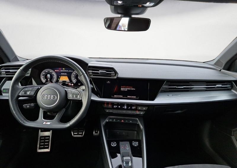 Audi A3 sportback 45 TFSIe s-Line 245 Hybride Rechargeable / Camera de Recul Apple Carplay Android Auto Regulateur Distance Keyless Jantes 18 Coffre Elec