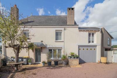 Maison - 221 m² - 9 pièces